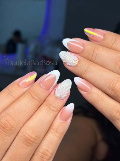 Un diseño que habla de ti, diseño de uñas de Daniela BarBosa.
